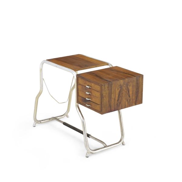 Scrivania in metallo e legno. XX secolo