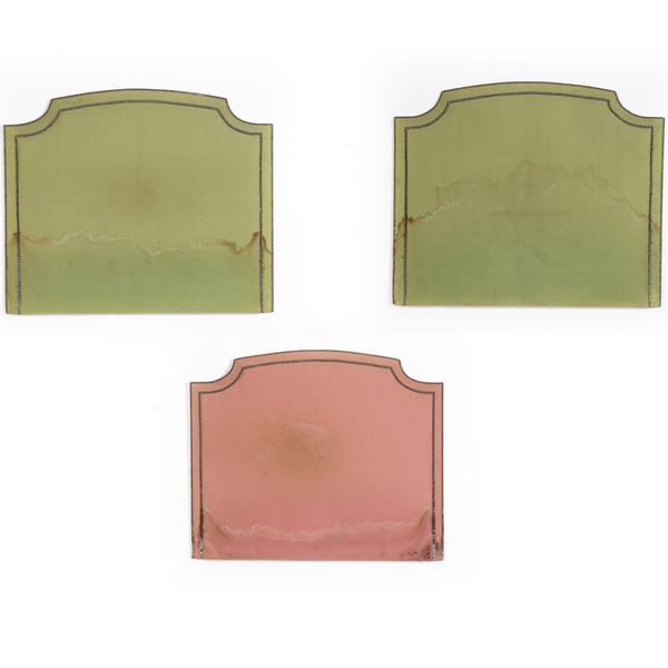 Tre testiere sagomate in tessuto imbottito. XX secolo