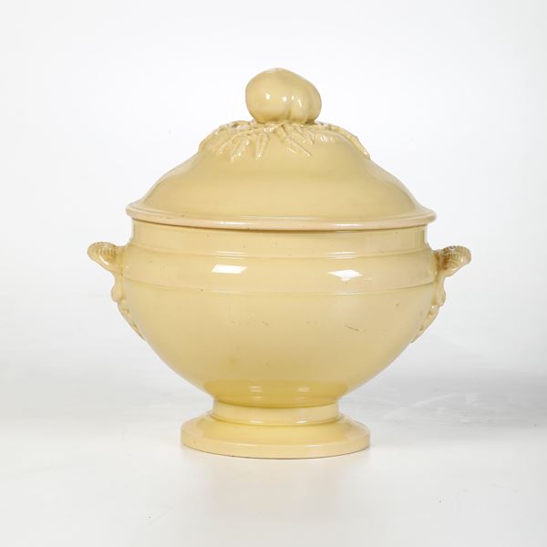 Zuppiera. Francia, Bottega Bonnet, XX secolo. 