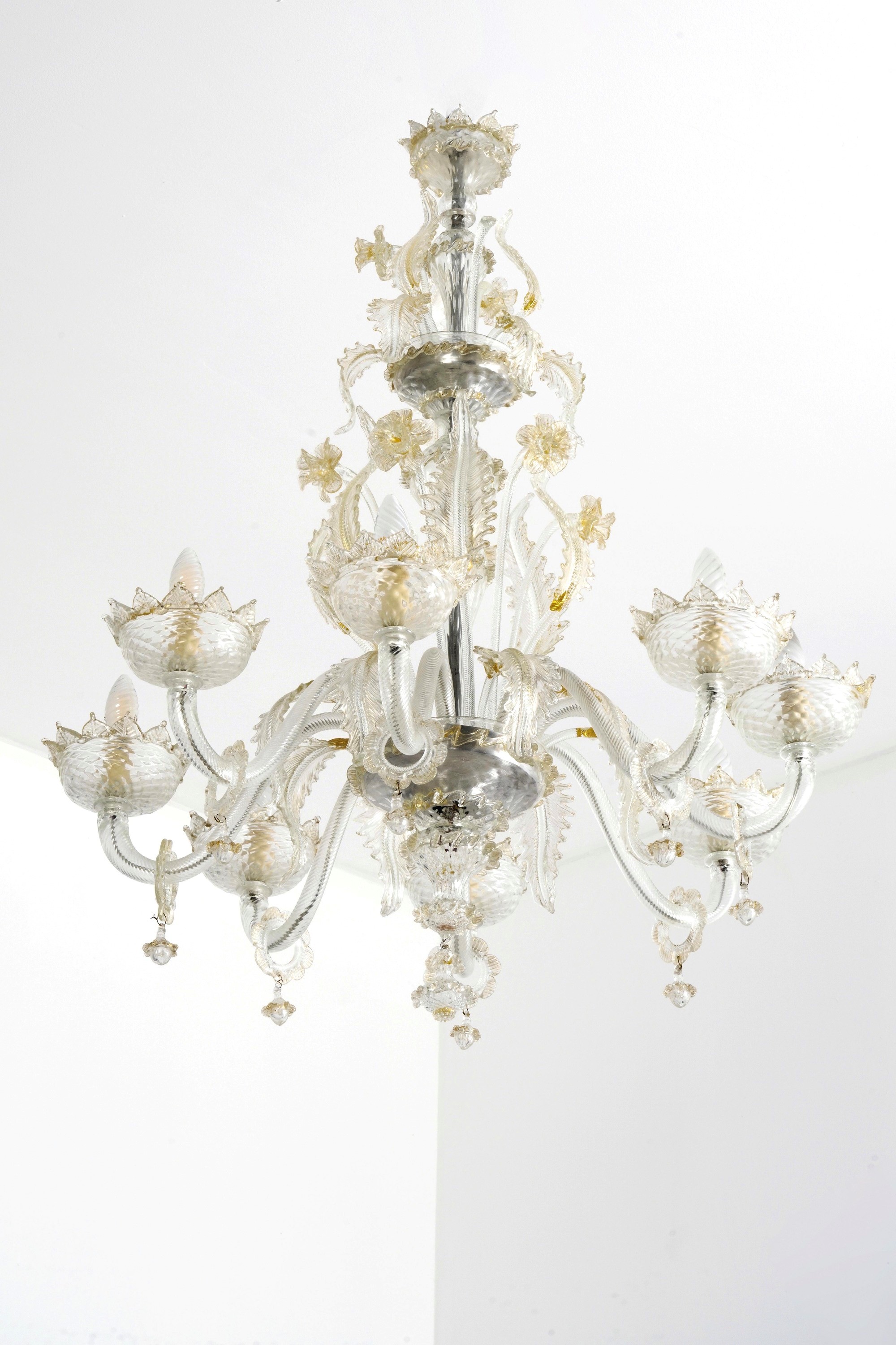 Lampadario in Vetro di Murano a Otto Luci. XX Secolo