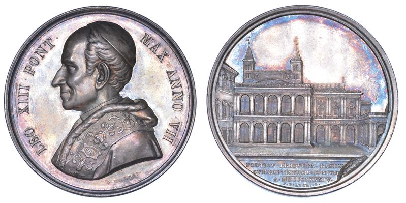 ROMA. LEONE XIII (Vincenzo Gioacchino Luigi Pecci), 1878-1903. Medaglia annuale in argento 1884/A. VII. Prolungamento del porticato della Basilica Lateranense.  - Auction Numismatics - Medals and popes - II - Cambi Casa d'Aste