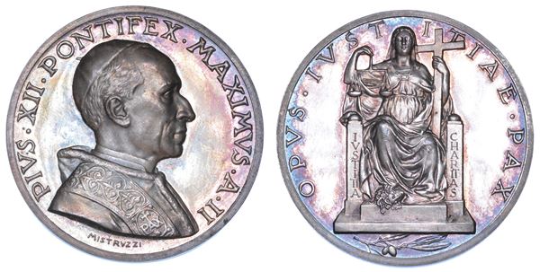 VATICANO. PIO XII (Eugenio Pacelli), 1939-1958. Medaglia annuale in argento 1940/A. II. Esortazioni alla Pace.