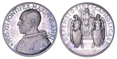Vaticano. Pio XII (eugenio Pacelli), 1939-1958. Medaglia Annuale in Argento 1949/a. XI. Difesa de...