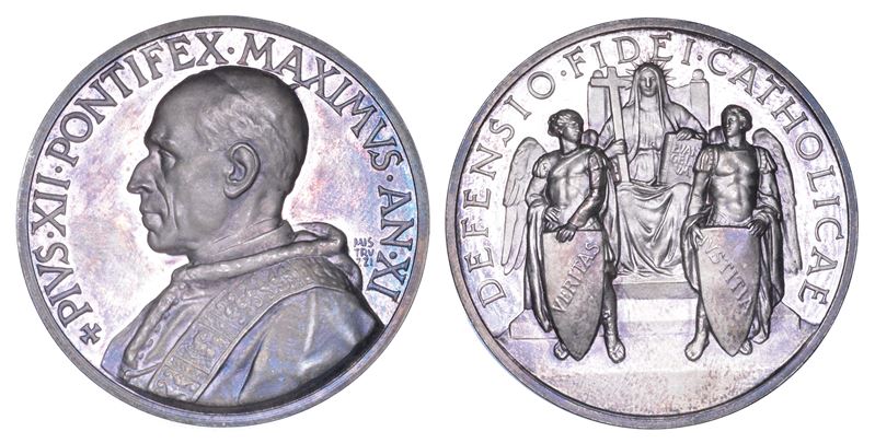 VATICANO. PIO XII (Eugenio Pacelli), 1939-1958. Medaglia annuale in argento 1949/A. XI. Difesa della Fede cattolica.  - Auction Numismatics - Medals and popes - II - Cambi Casa d'Aste