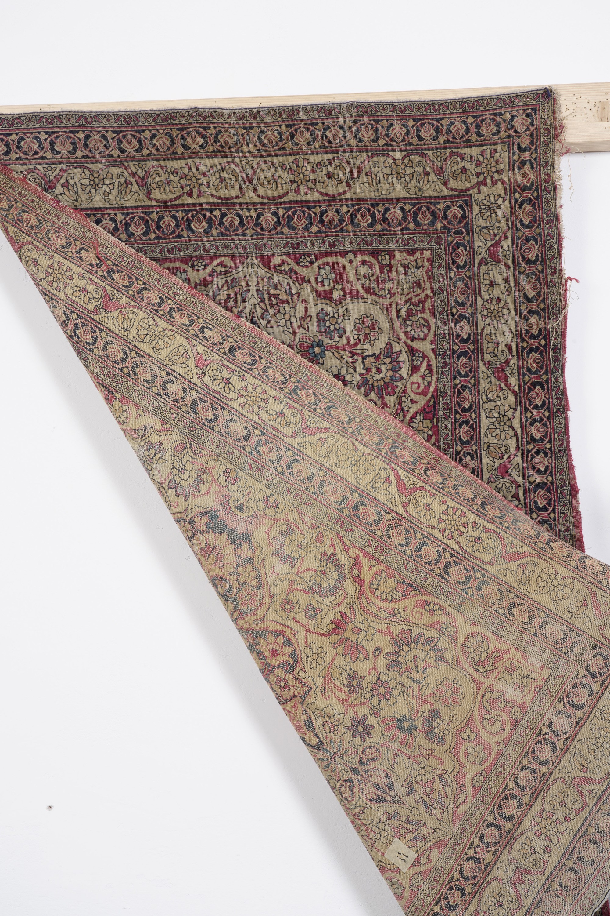 Lotto di Due Tappeti uno Kirman Persia Fine XIX Secolo, L’altro Shirvan Caucaso Inizio XX Secolo