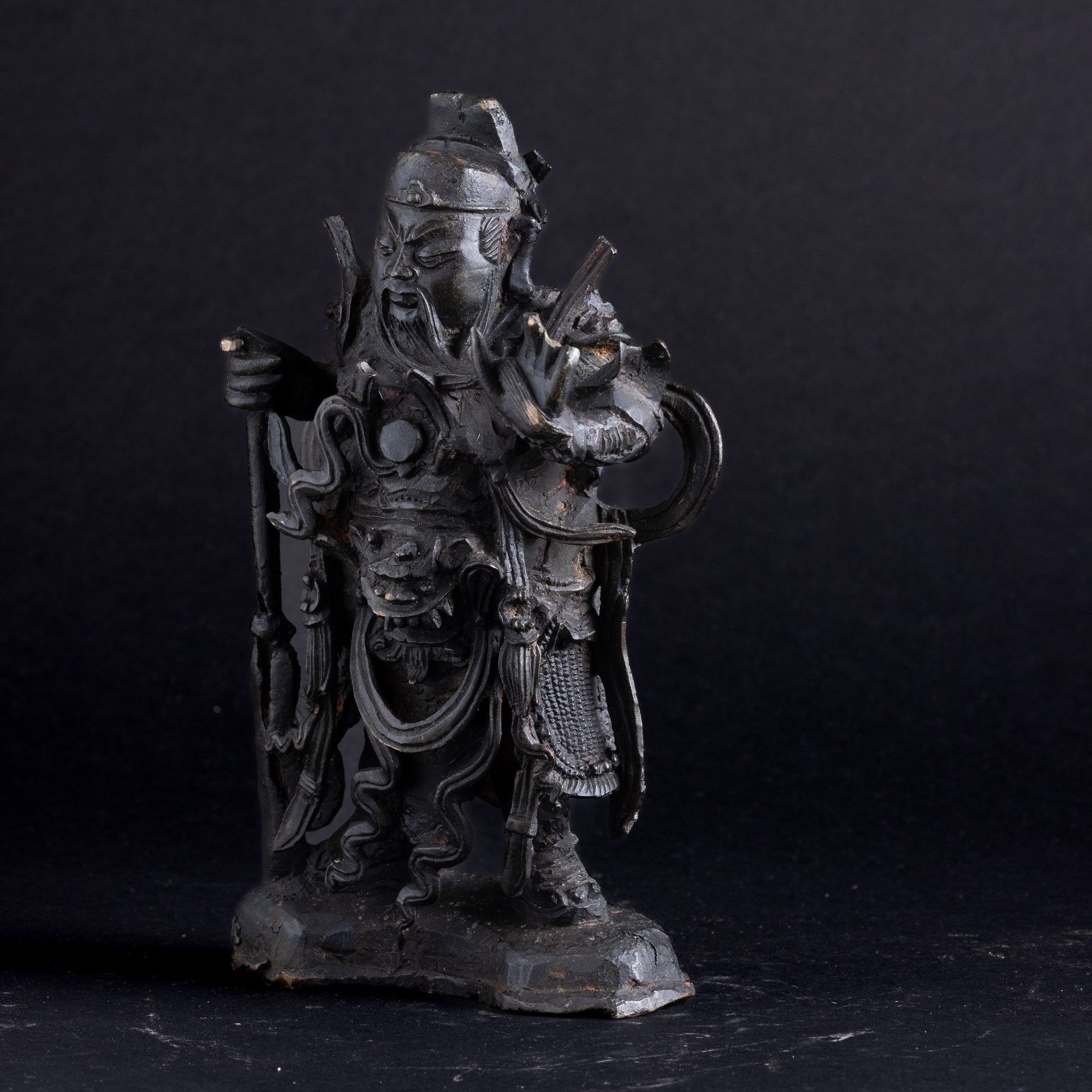 Figura in Bronzo Raffigurante Guerriero, Cina, Dinastia Ming, XVII Secolo
