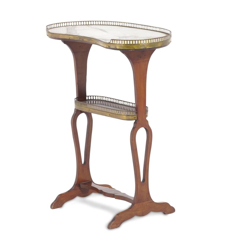 Etagere a due piani. XIX-XX secolo  - Asta Antiquariato - Cambi Casa d'Aste