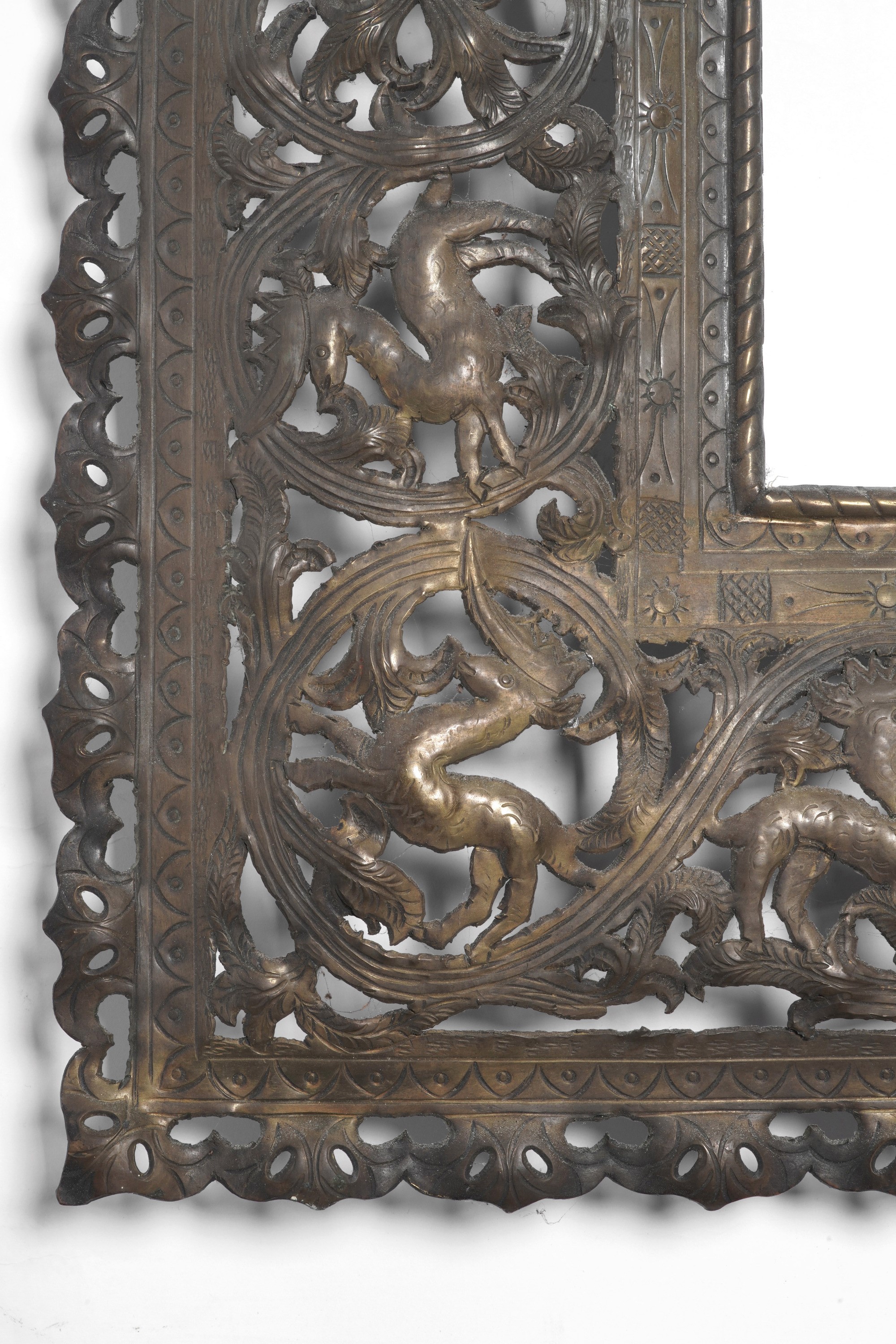 Cornice Traforata in Metallo (ottone?). XIX Secolo