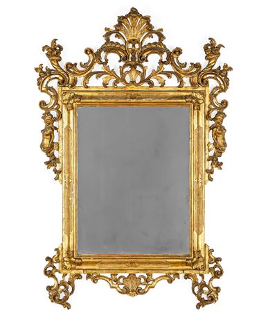 Specchiera in Legno Intagliato e Dorato. XVIII-XIX Secolo