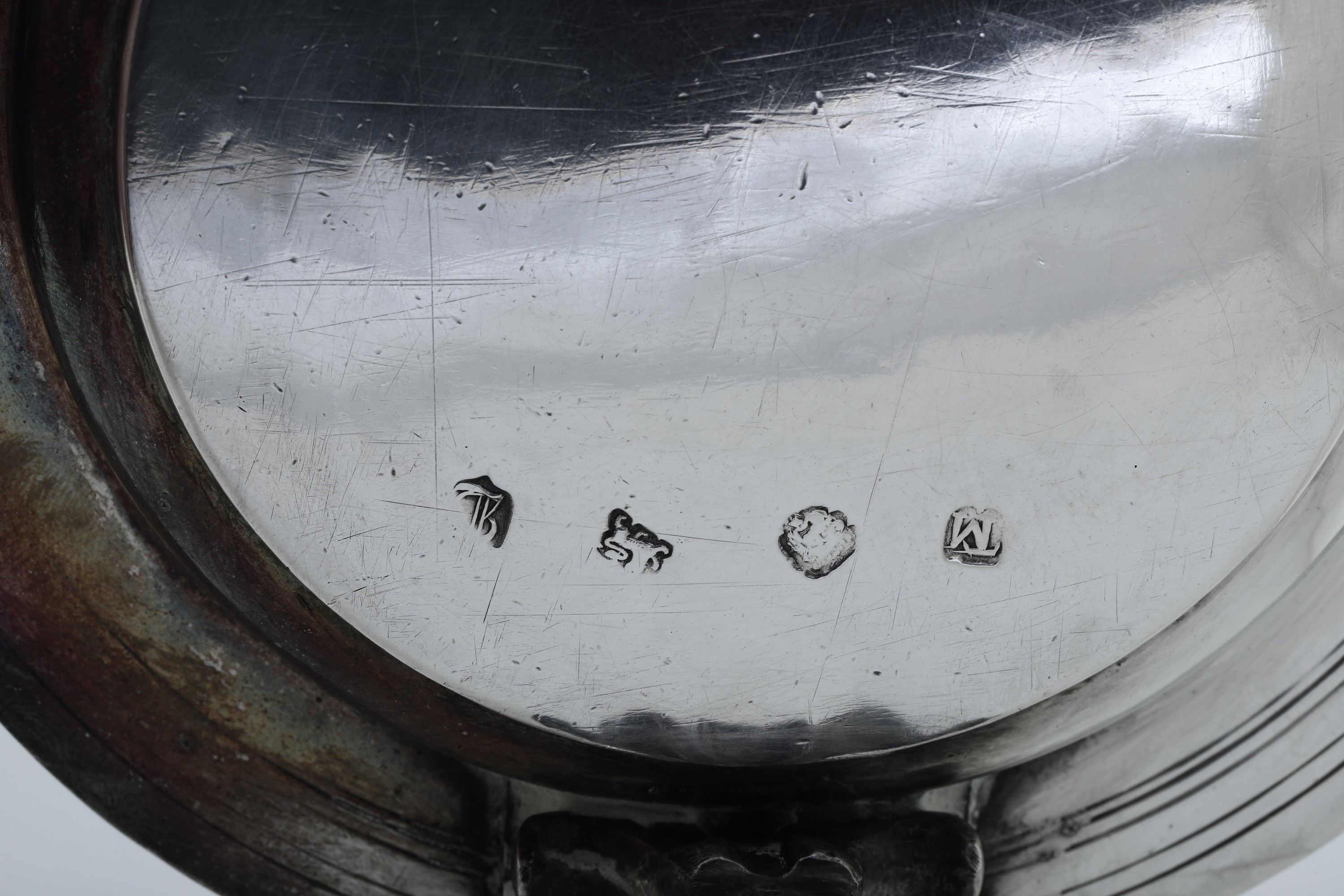 Londra 1661, Marchio Dell'argentiere T M Incrociate a Monogramma (thomas Maundy?) Tankard