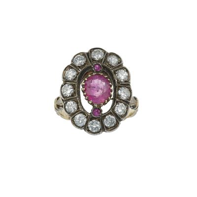 Anello con Rubino Burma e Diamanti Taglio Brillante