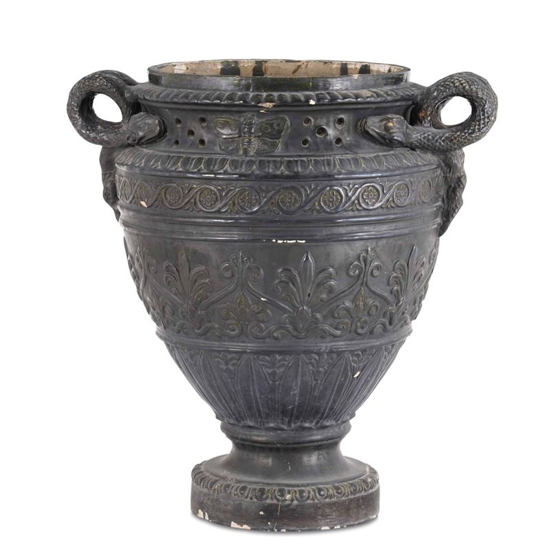 Grande vaso bruciaprofumi in terracotta maiolicata. Fine XIX-XX secolo  - Asta Antiquariato - Cambi Casa d'Aste