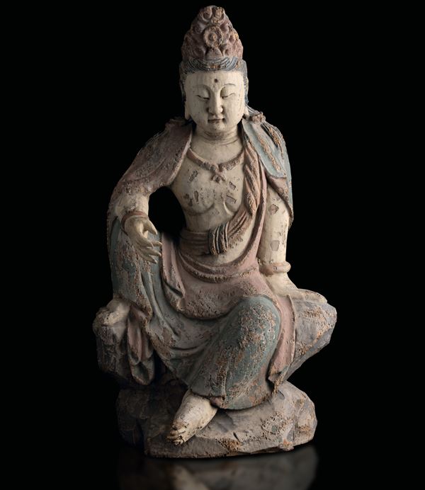 Figura di Guanyin in legno policromo, Cina, Dinastia Ming (1368-1644)