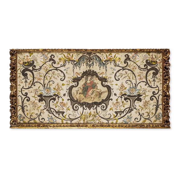 Paliotto da altare in tessuto dipinto e ricamato. XVIII secolo