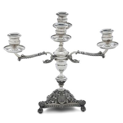 Argenteria italiana del XX secolo, Candelabro in argento fuso e sagomato (apparentemente privo di...