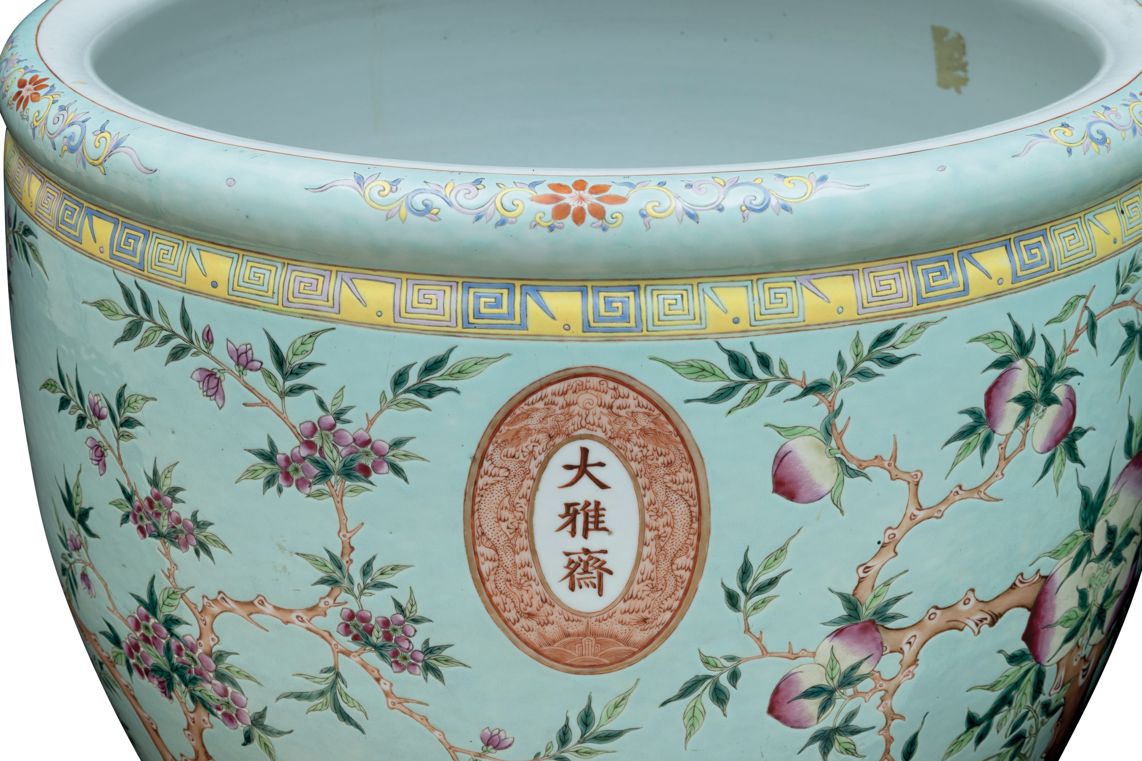 Coppia di Cachepot in Porcellana Policroma a Fondo Celeste con Decorazione a Rami di Pesco, Cina,...