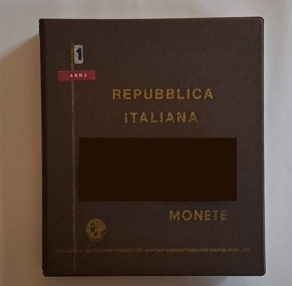 lotto di 246 monete sfuse della Repubblica Italiana. 