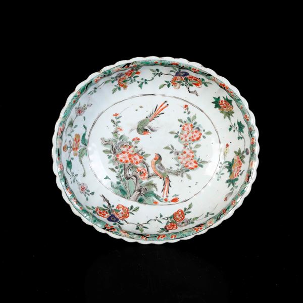 Famiglia Verde porcelain plate with naturalistic motif, China, Qing Dynasty, Kangxi period (1662-1722)