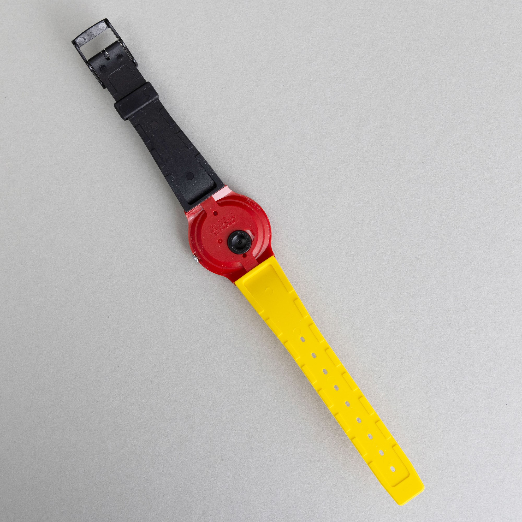 Keith Haring - Orologio entro custodia dedicato alla riunificazione tedesca