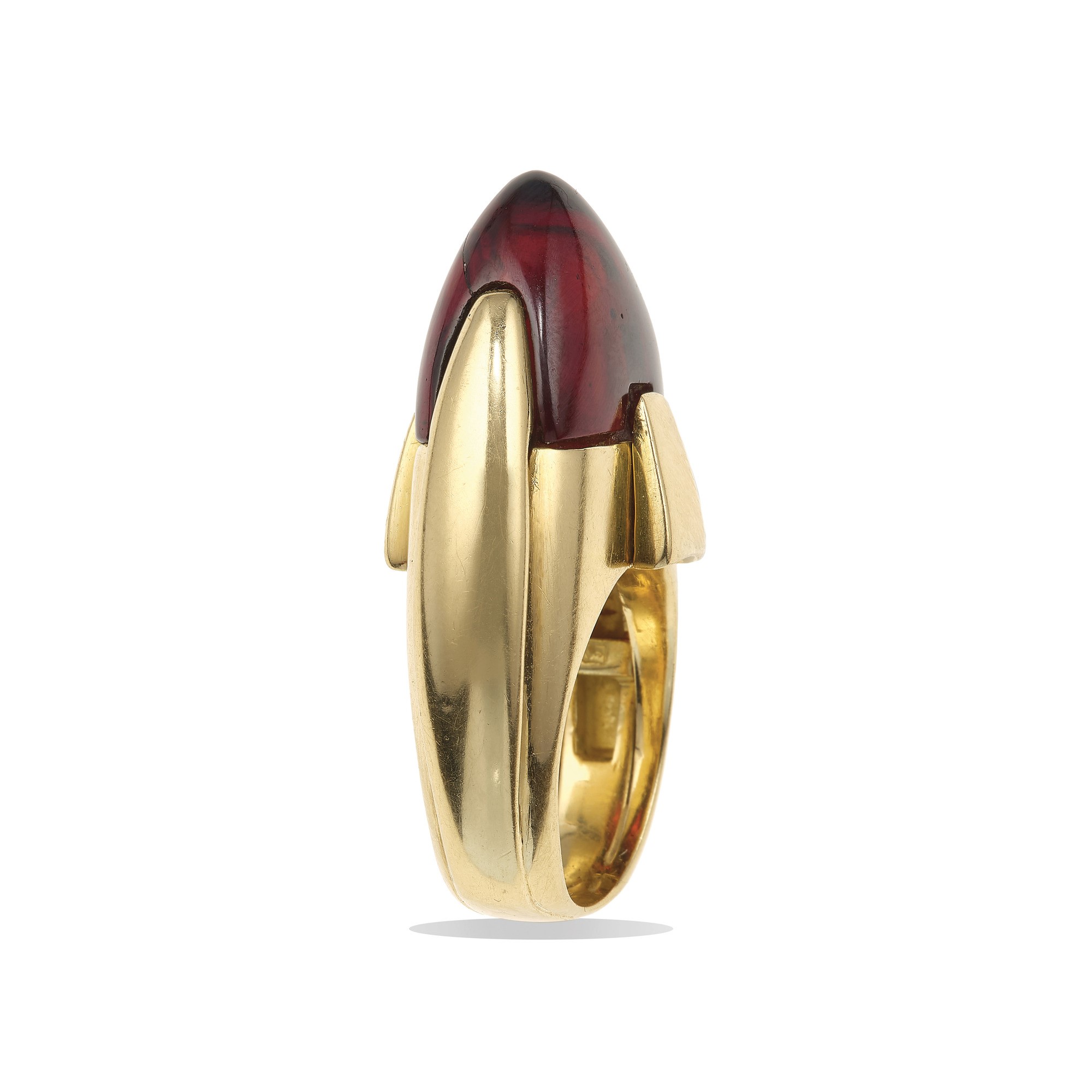 Calderoni. Anello con Granato Taglio Pan di Zucchero