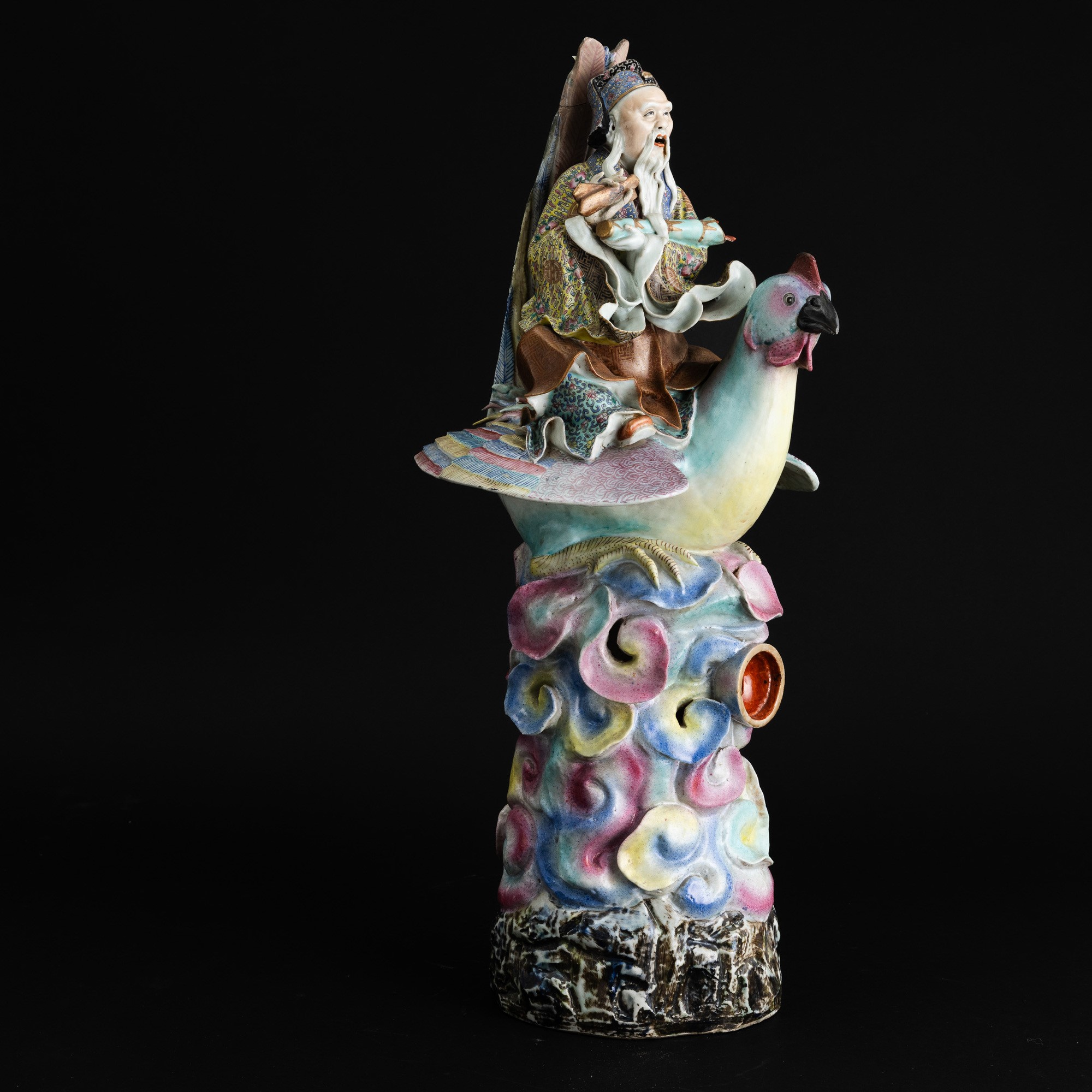 Grande Figura in Porcellana Policroma Raffigurante Saggio a Cavallo di un Gallo, Dinastia Qing, F...