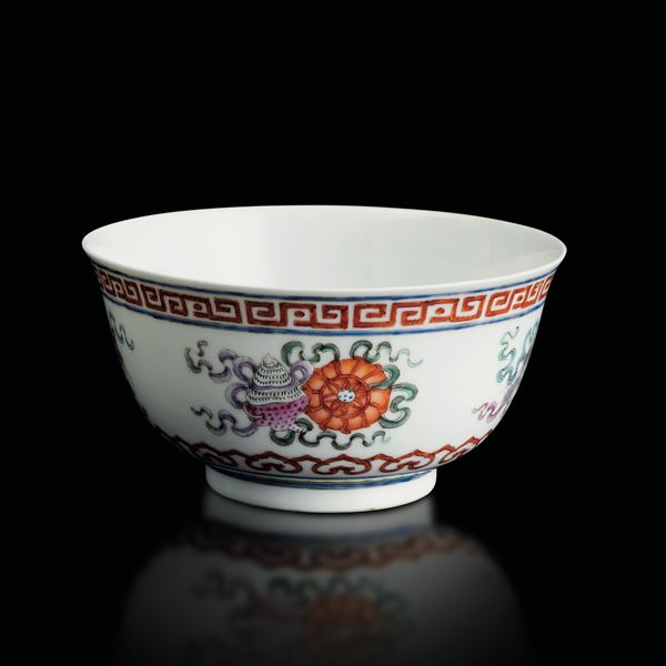 Coppa in porcellana Famiglia Rosa, Cina, Dinastia Qing, marca e del periodo Tongzhi Nianzhi (1862-1874)