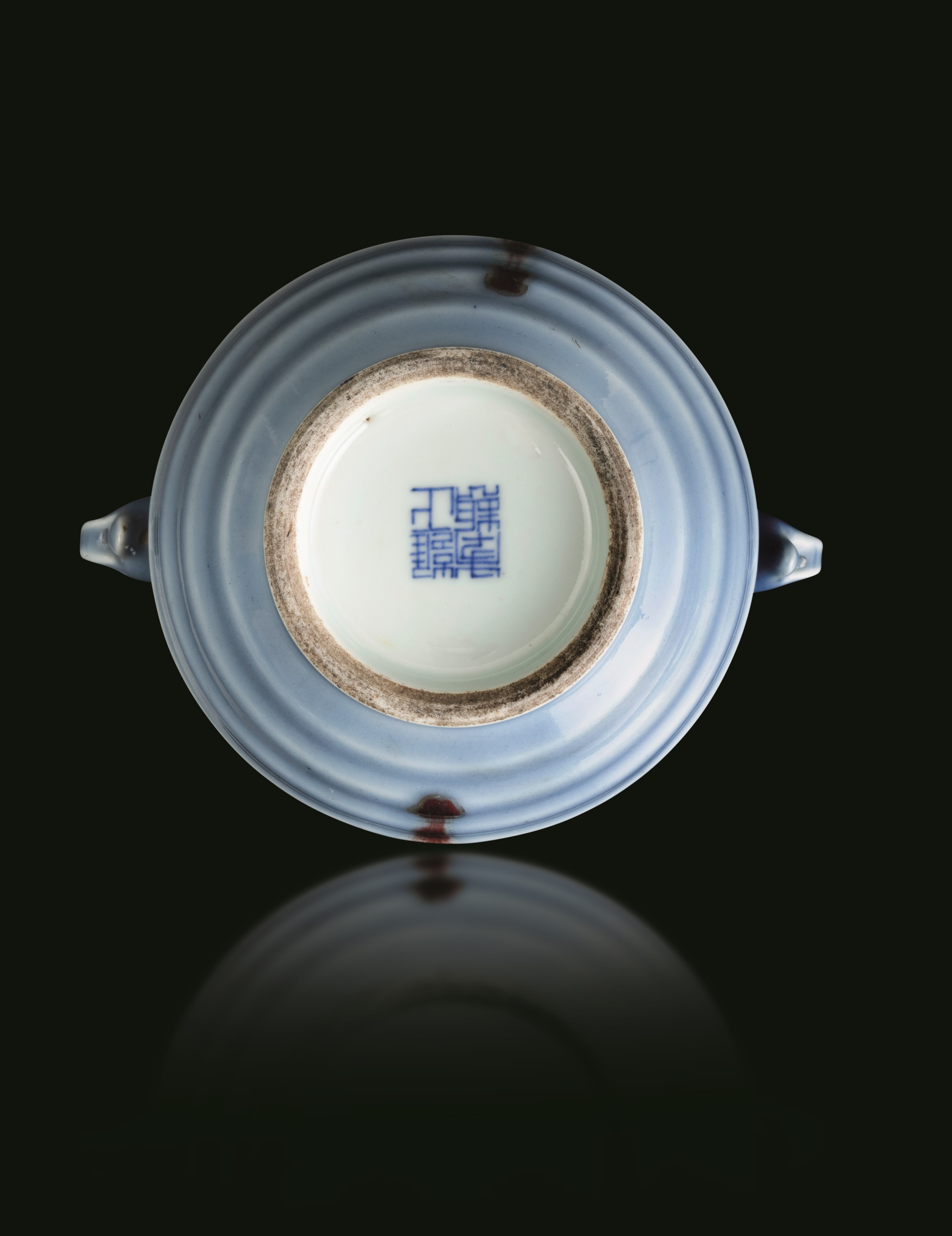 Piccolo Vaso Sagomato in Porcellana Claire De Lune in Stile Jun, Cina, Dinastia Qing, XIX Secolo