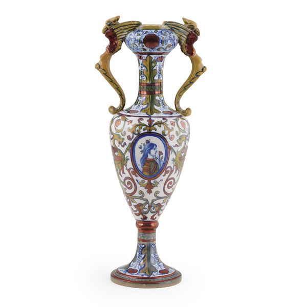 Vaso biansato. Gualdo Tadino, Manifattura Rubboli, 1920 circa.
