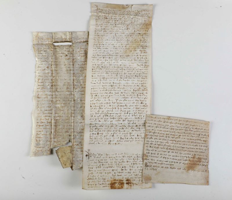 Tre pagine manoscritte su pergamene, del XIII-XIV secolo  - Asta Stampe Antiche e Moderne - Cambi Casa d'Aste