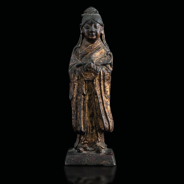 Figura in bronzo raffigurante fanciulla con tracce di doratura, Cina, Dinastia Ming, XVII secolo