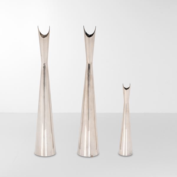 Tre vasi soliflore mod. Cardinal.