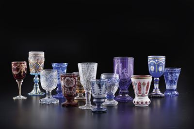 Collezione di Settantasei Bicchieri in Vetro. XIX-XX Secolo