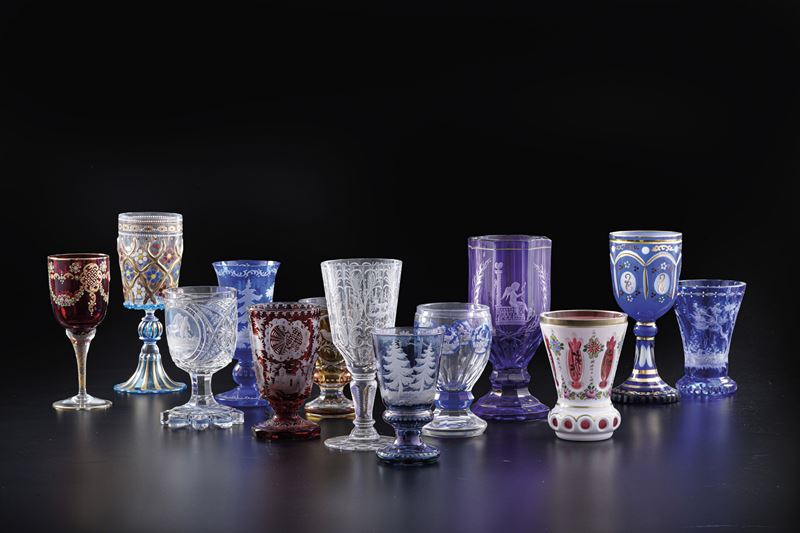 Collezione di settantasei bicchieri in vetro. XIX-XX secolo  - Asta Antiquariato - Cambi Casa d'Aste