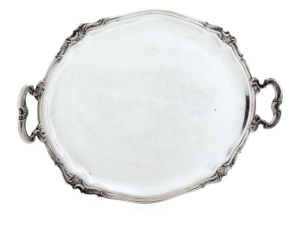 Grande vassoio biansato. Argenteria italiana del XX secolo