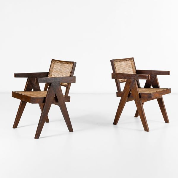 Due poltrone mod. PJ-010101T