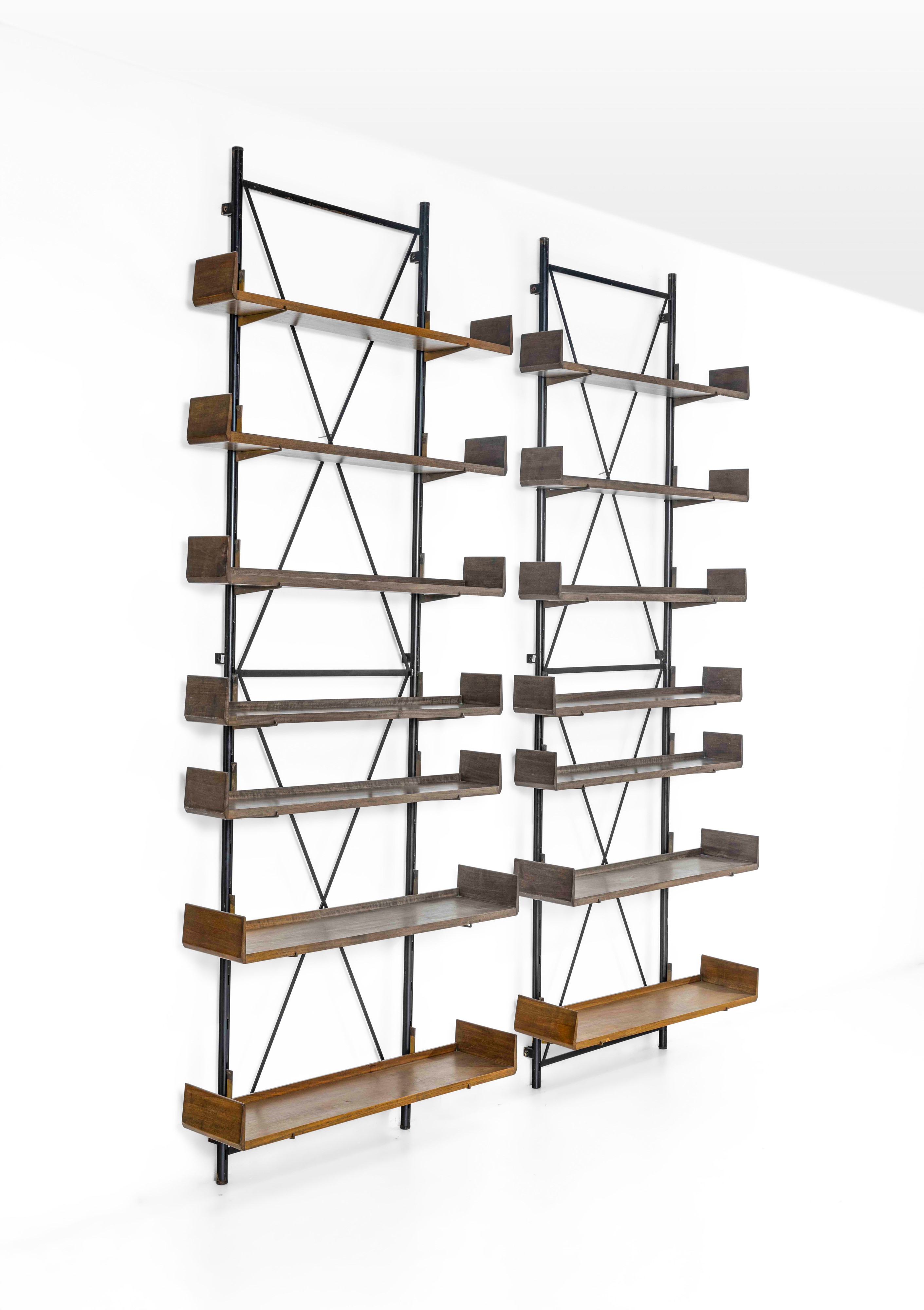 Carlo Scarpa - Due Librerie a Parete.