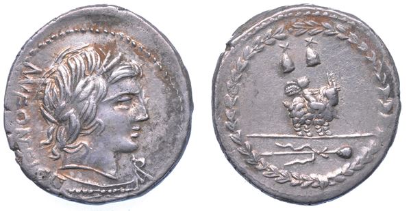 FONTEIA. Mn. Fonteius C.f., 85 a.C. Denario.