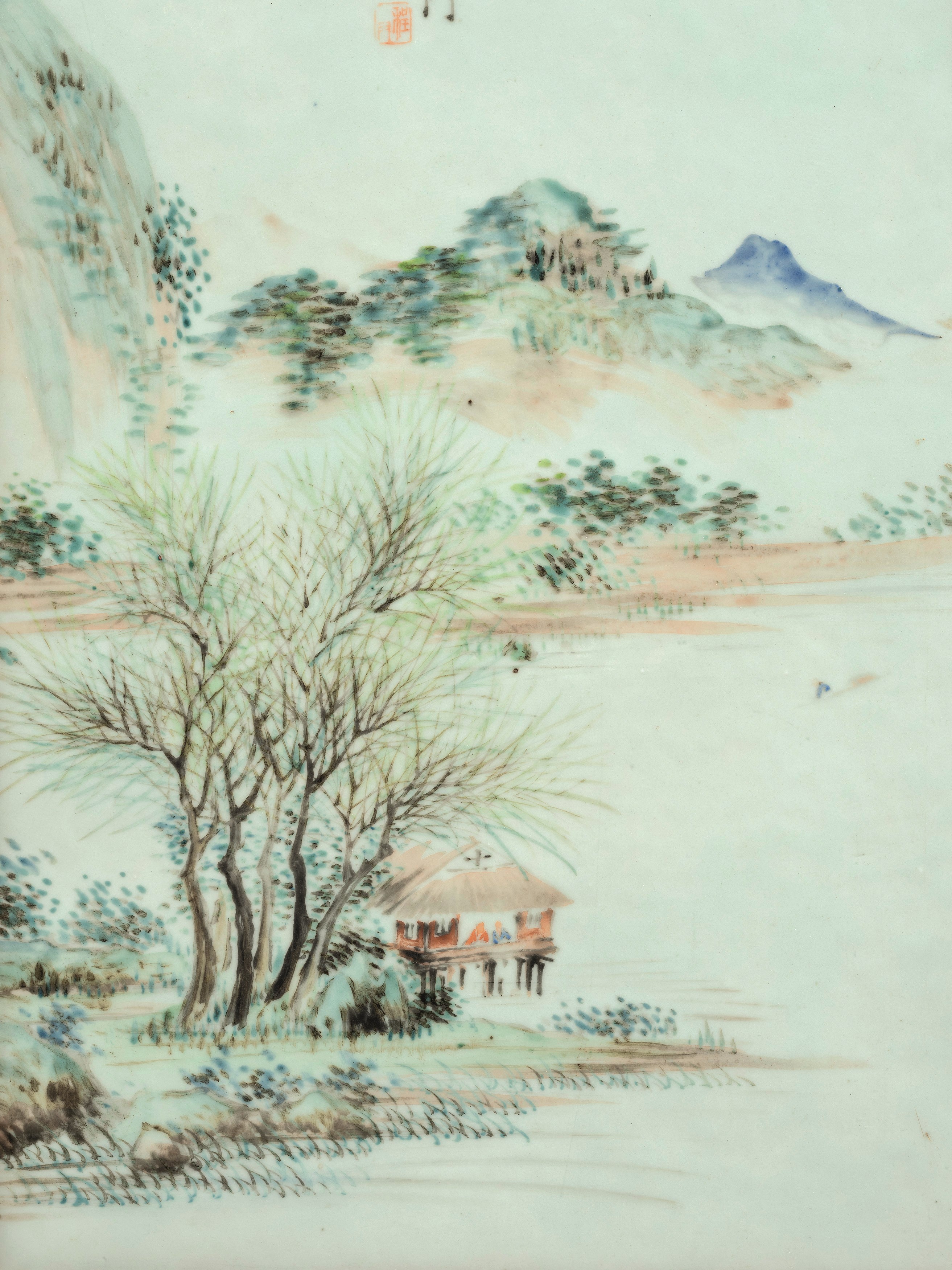 Placca in Porcellana Qianjiangcai Firmata Cheng Men a Soggetto Paesaggistico, Cina, Dinastia Qing...