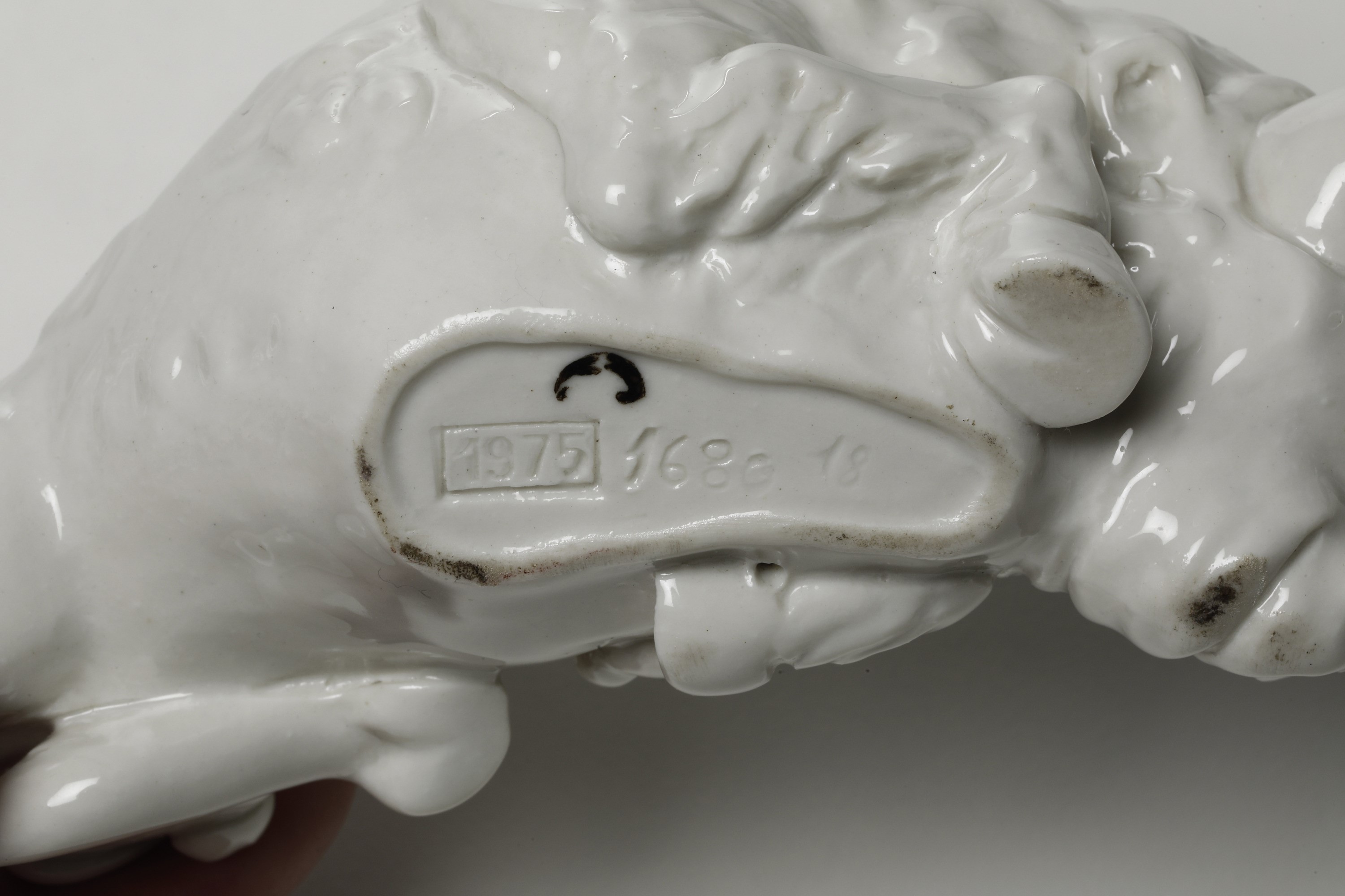 Figure di Bufalo e Rinoceronte.cacciapuoti (?), 1975.