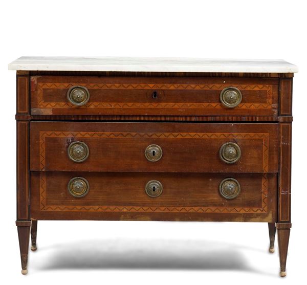 Cassettone Direttorio lastronato e filettato. Fine XVIII-inizi XIX secolo