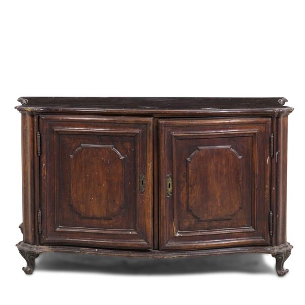Credenza in noce Luigi XIV a due ante. XVIII secolo