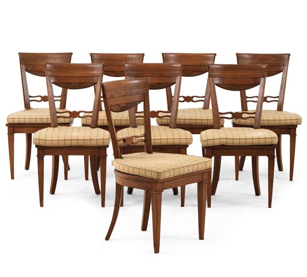 Gruppo di otto sedie Direttorio. Fine XIX-inizi XX secolo
