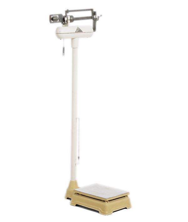 Bilancia pesa persone meccanica "Fidar" in metallo. Metà del XX secolo