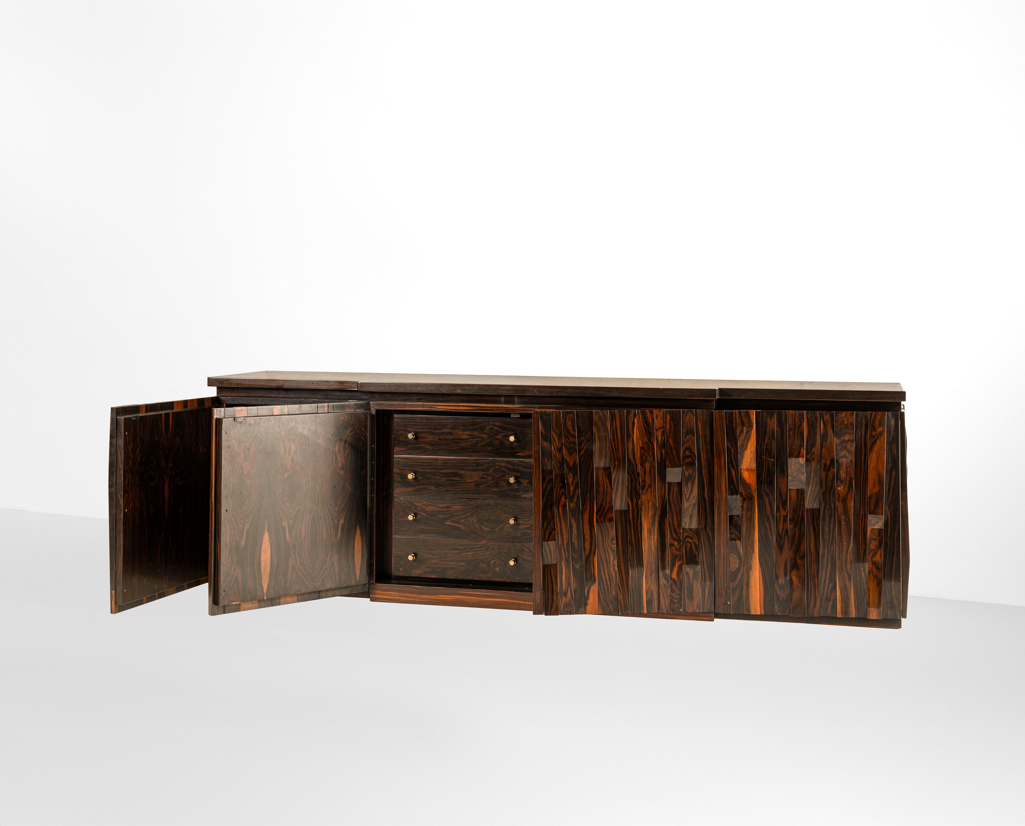 Luciano Frigerio - Grande Credenza Mod. Barium.