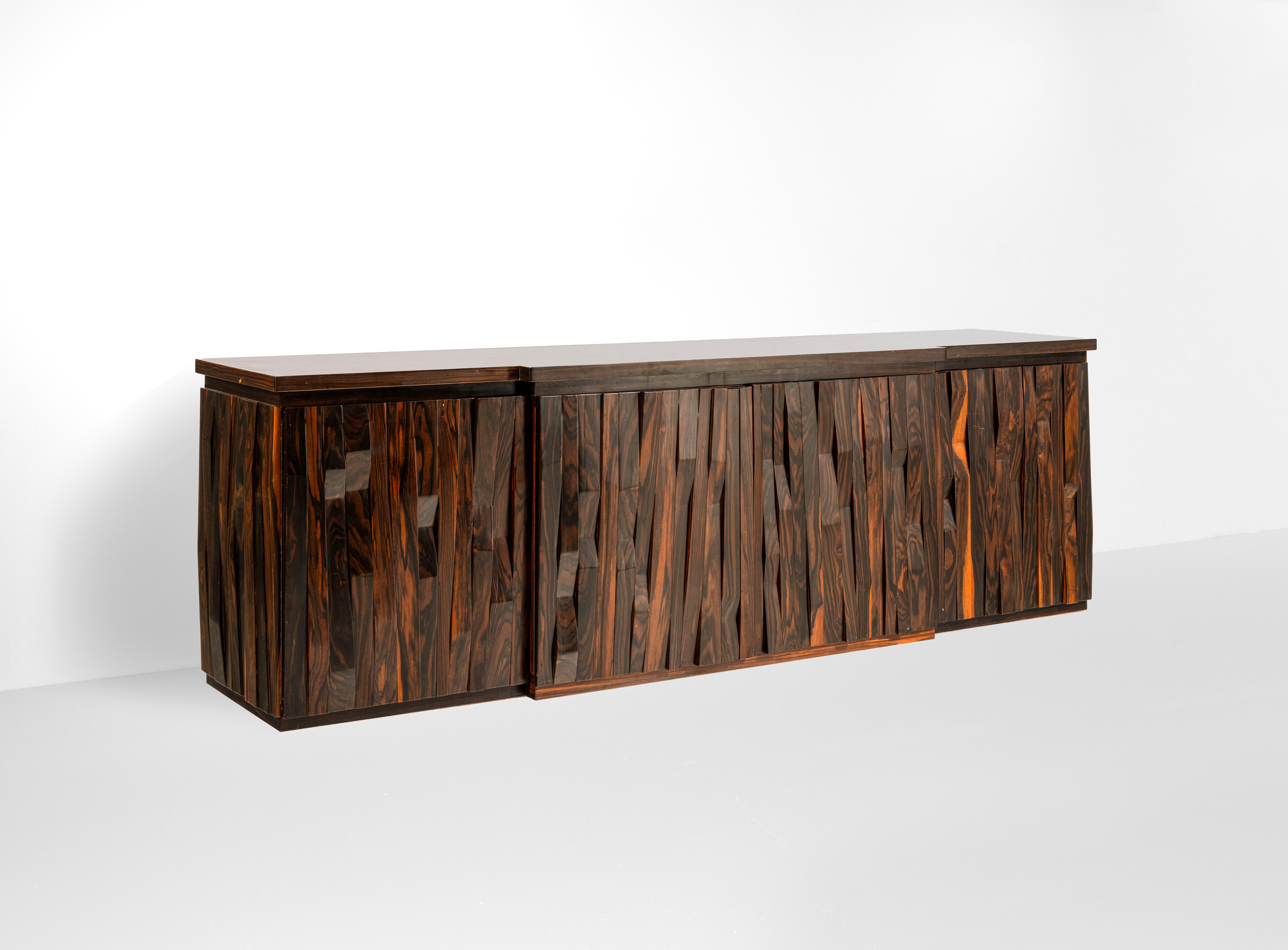 Luciano Frigerio - Grande Credenza Mod. Barium.