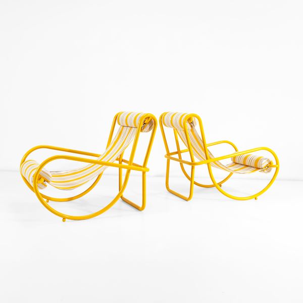 Gae Aulenti - Due sedie a dondolo della serie Locus Solus.