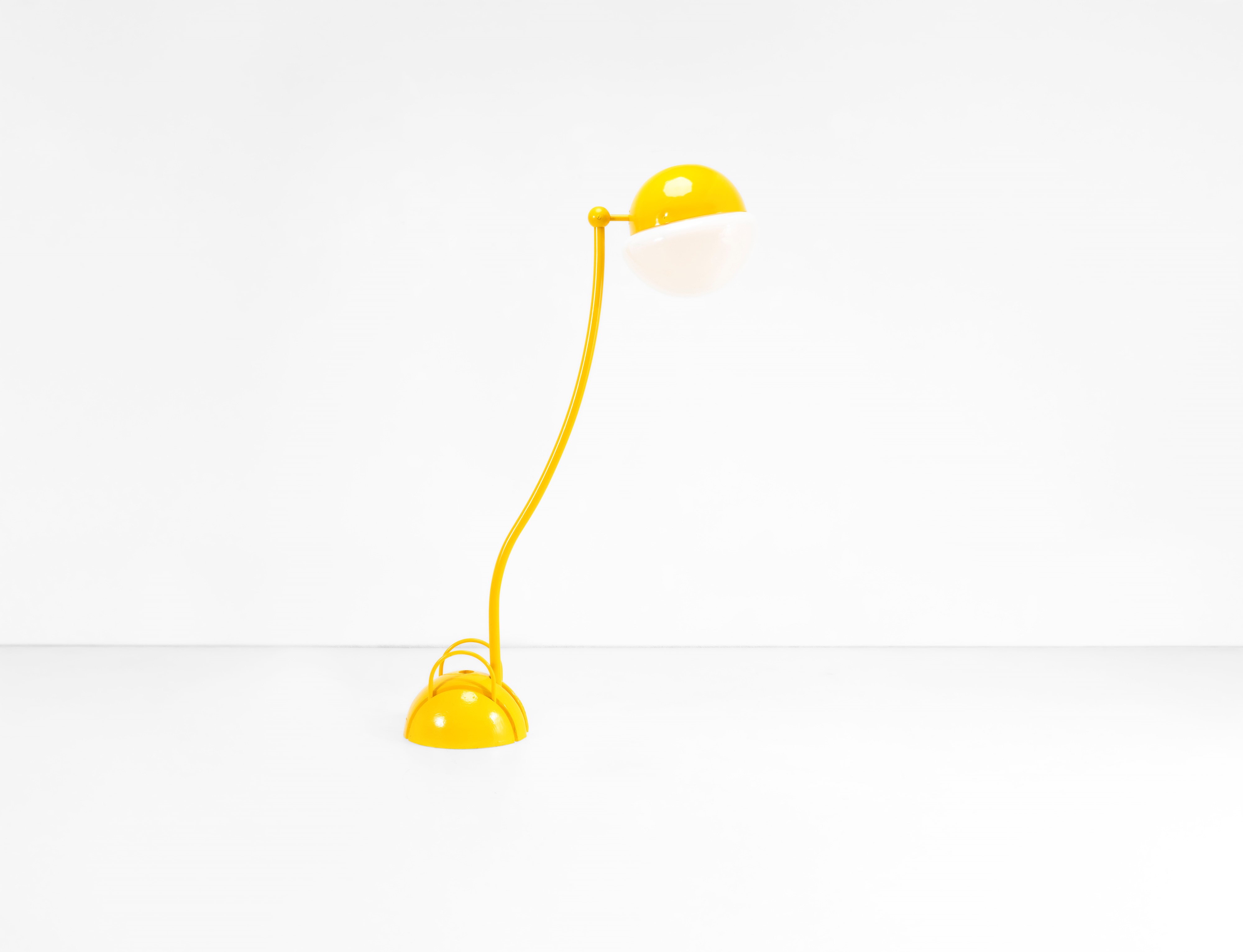 Gae Aulenti - Lampada da Terra della Serie Locus Solus.