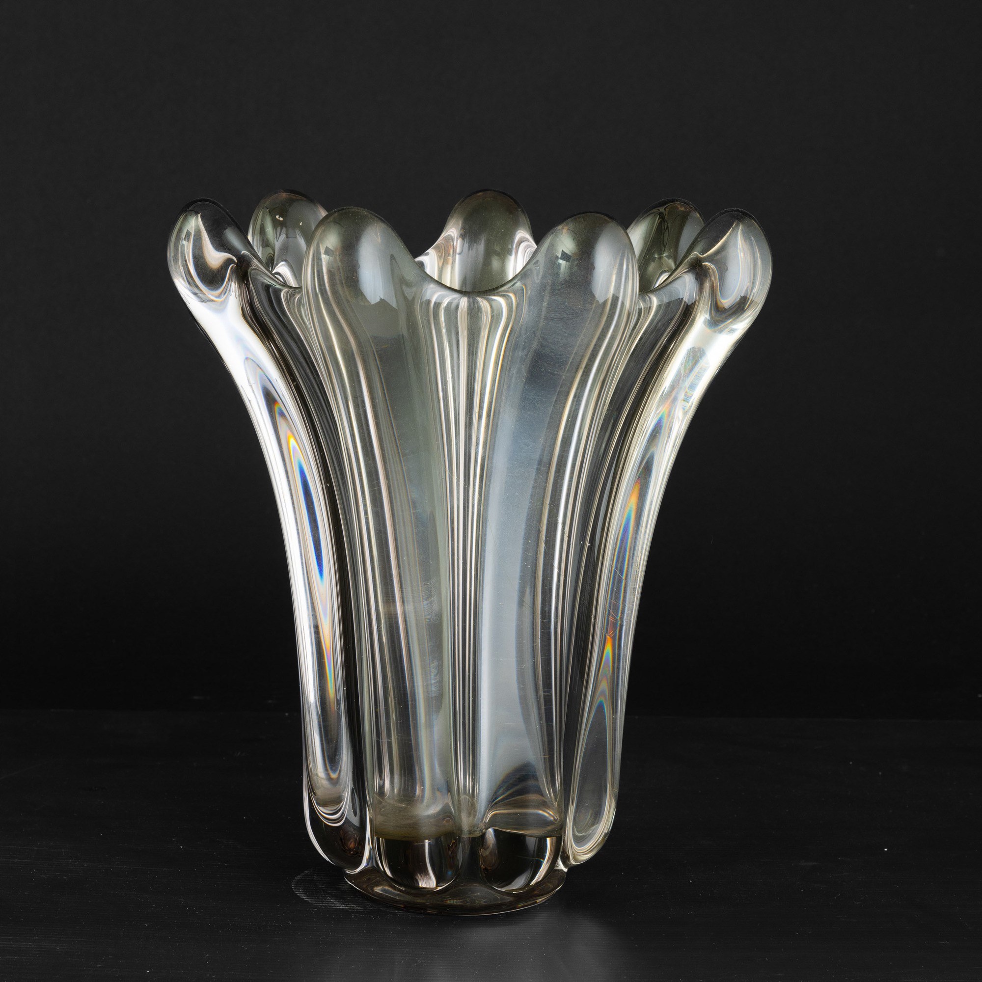 Val St. Lambert, Vaso troncoconico in cristallo soffiato a grandi costolature (Belgio, circa 1950...