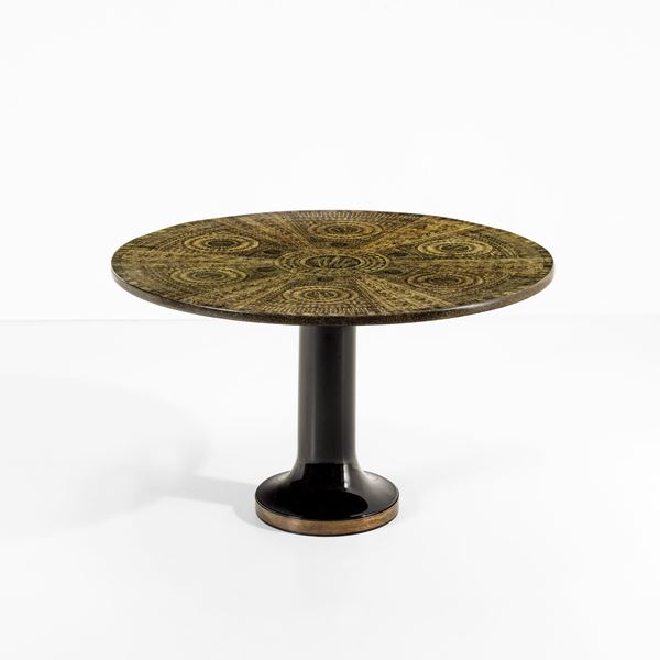 Tavolo mod. Geometrico Bruno.