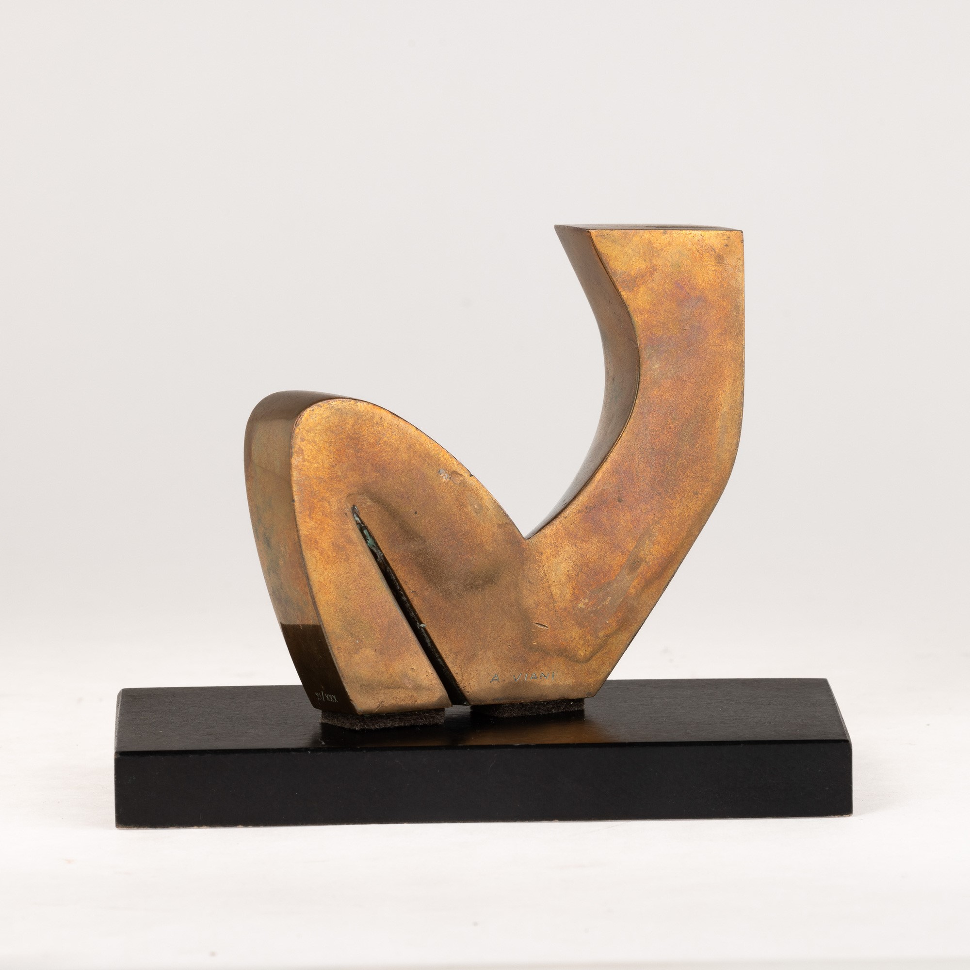 Alberto Viani - Bagnante - scultura in bronzo dorato